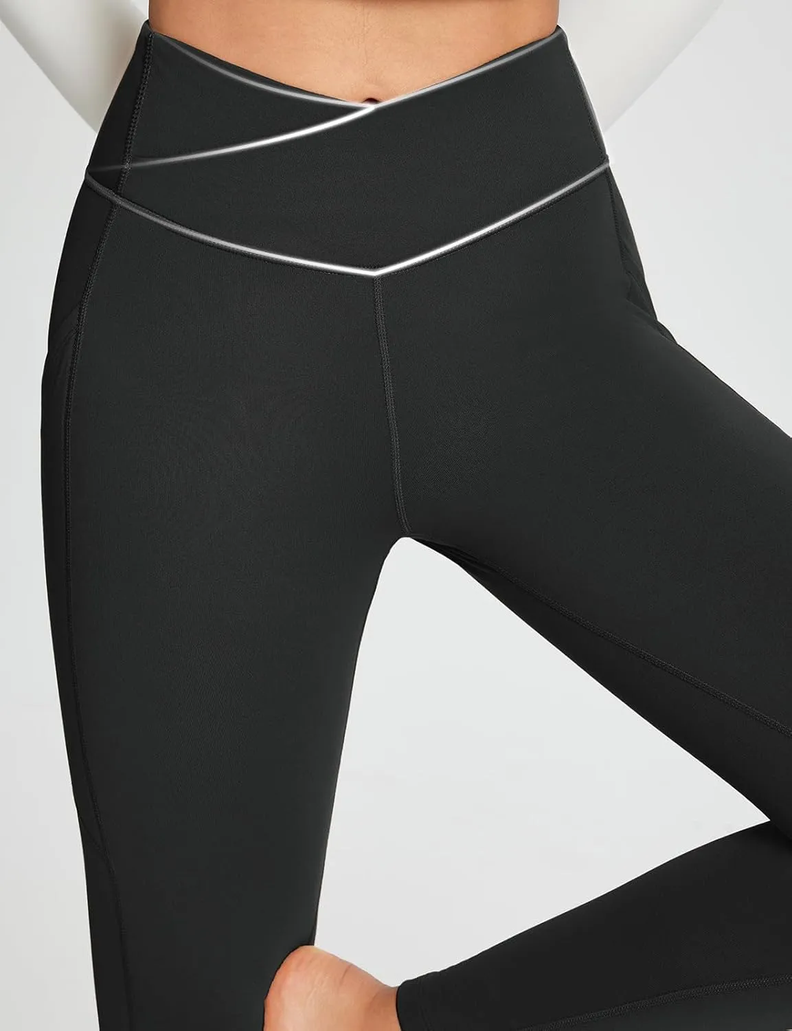 baleaf Women's Crossover Fleece Lined Leggings with Pockets Thermal Warm Winter Tights Crossover High Waisted Yoga Pants