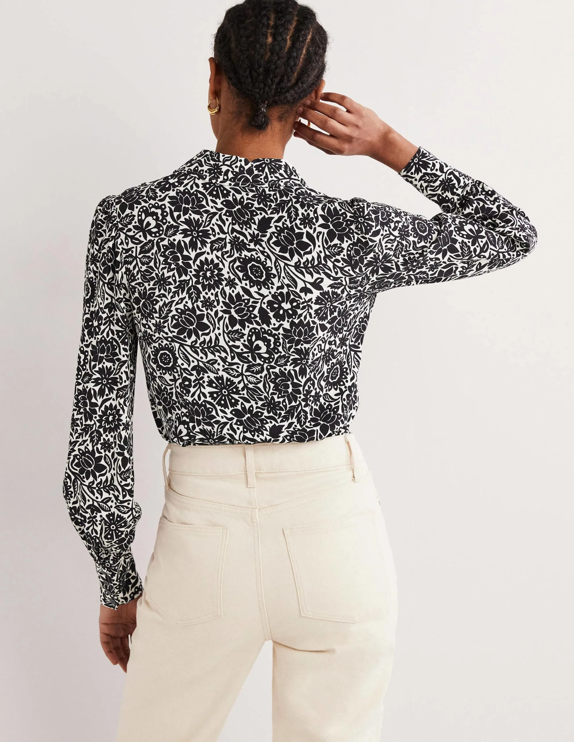Dart Detail Fitted Shirt-Black, Foliage Bloom