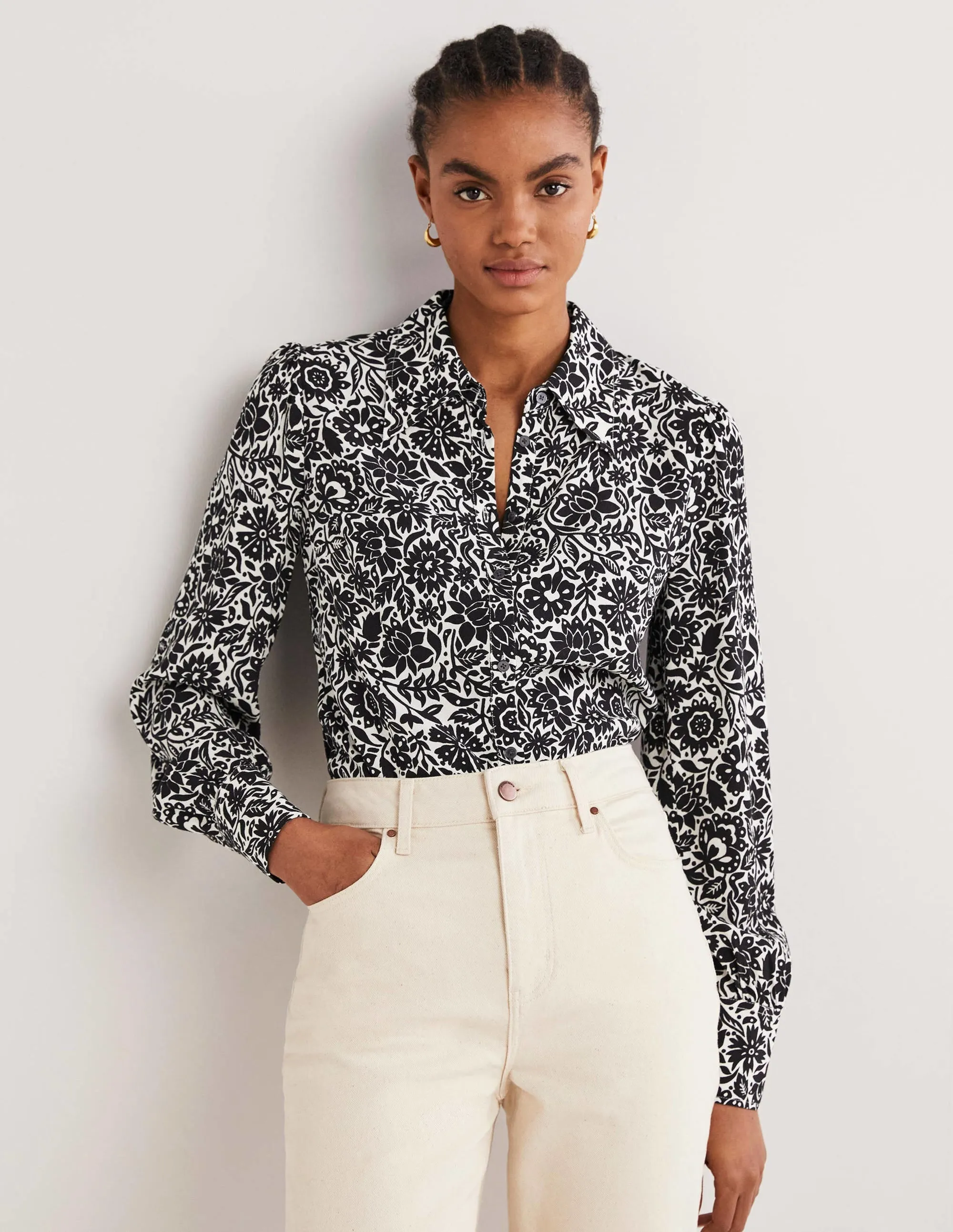 Dart Detail Fitted Shirt-Black, Foliage Bloom