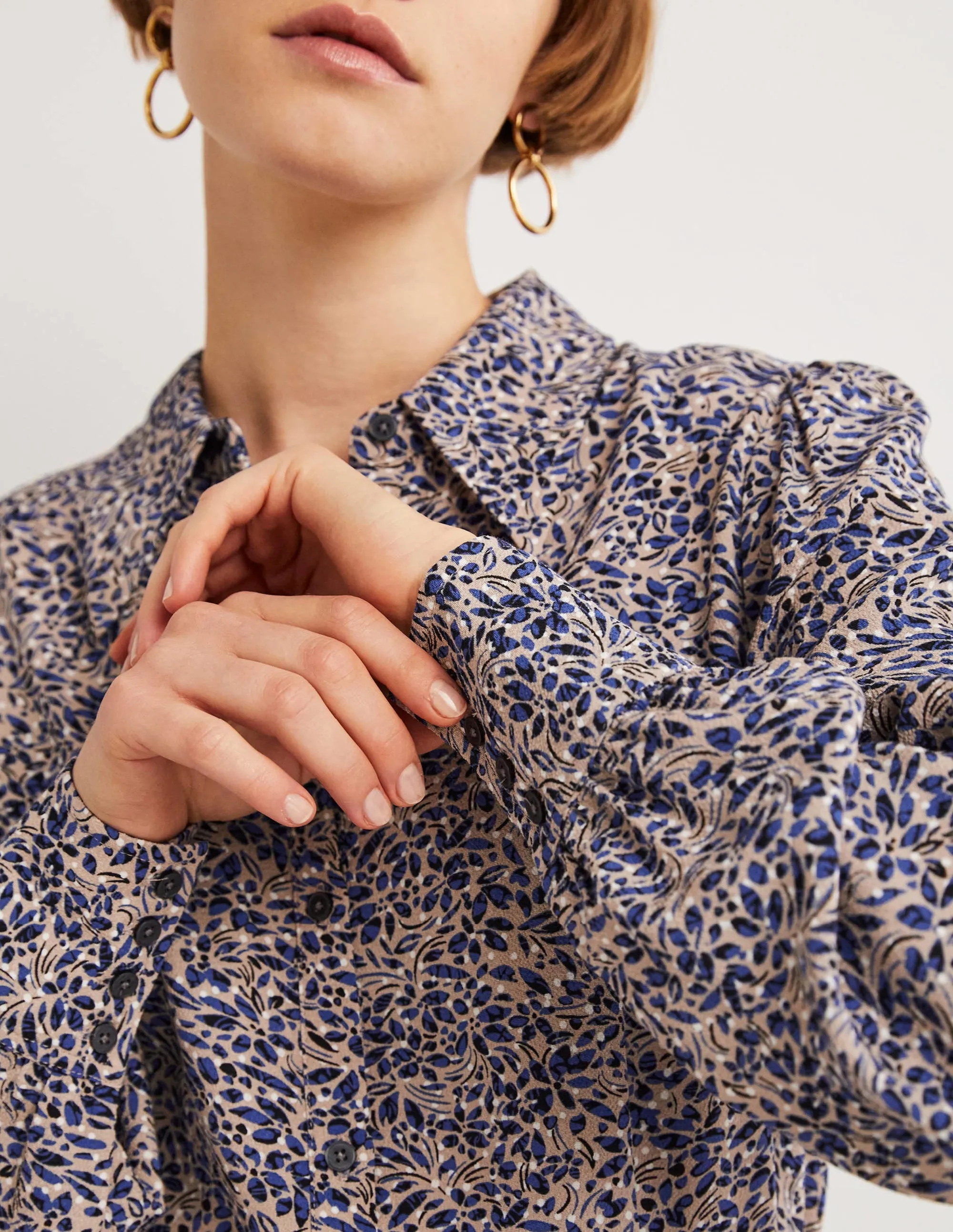 Dart Detail Fitted Shirt-Persian Blue, Leaf Cluster