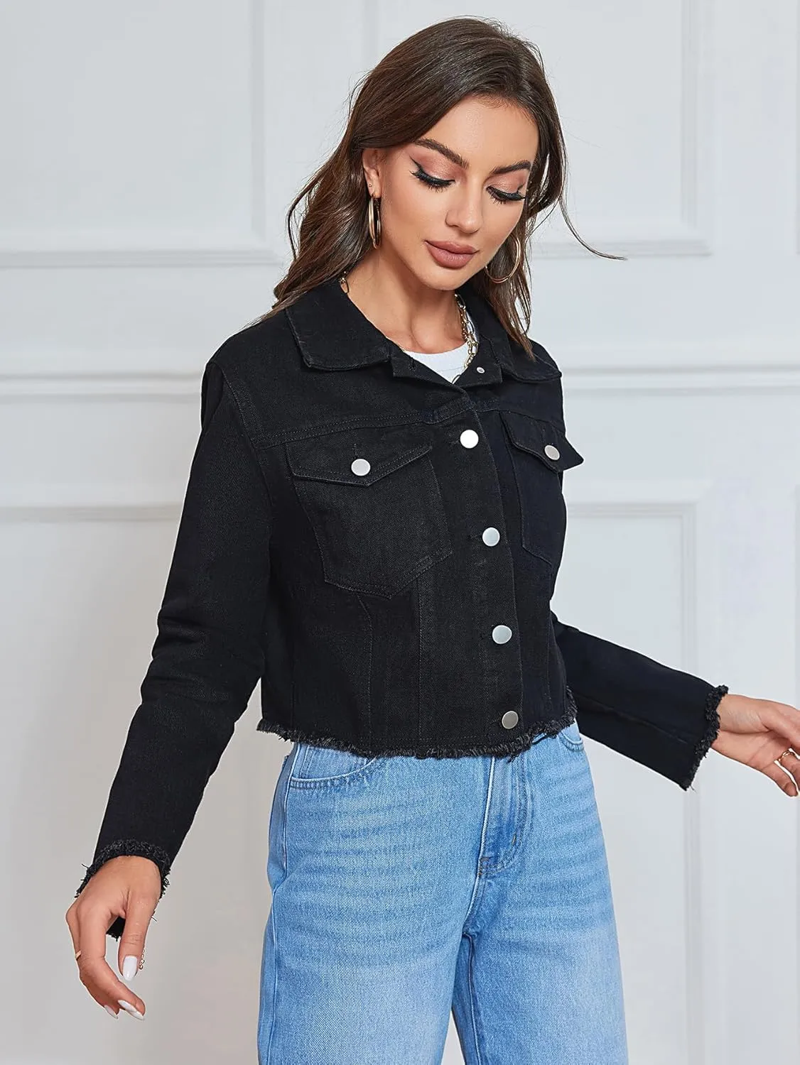Women's Cropped Jean Jacket Button Up Casual Ripped Frayed Washed Denim Jacket