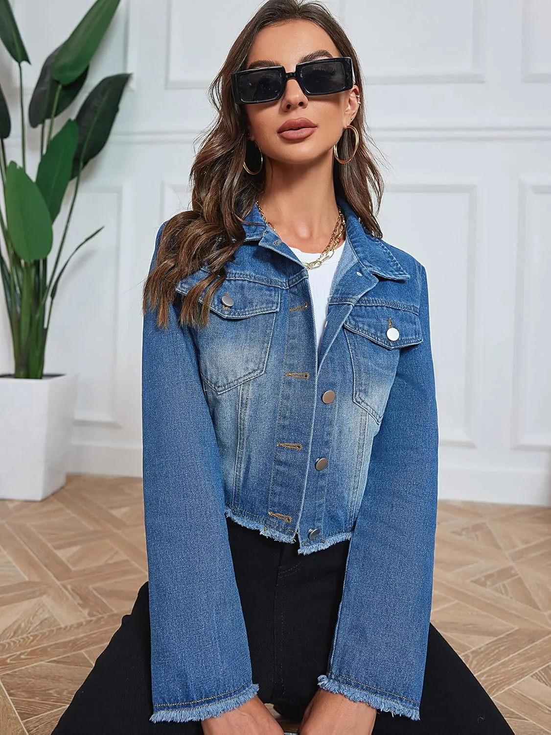 Women's Cropped Jean Jacket Button Up Casual Ripped Frayed Washed Denim Jacket